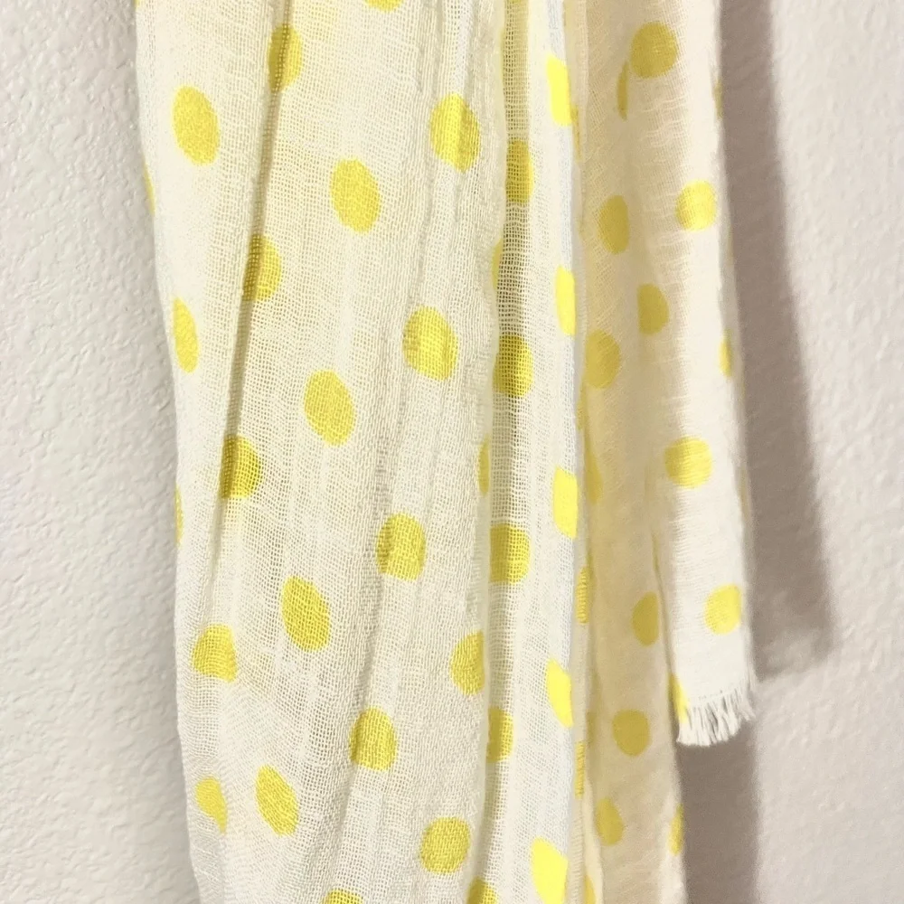 GAP scarf, white with yellow polka dots